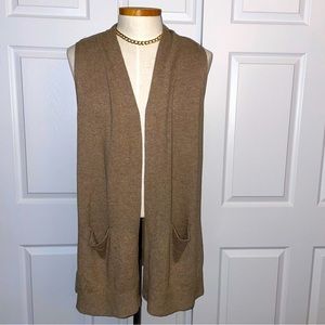 1X camel sweater vest by Karen Scott